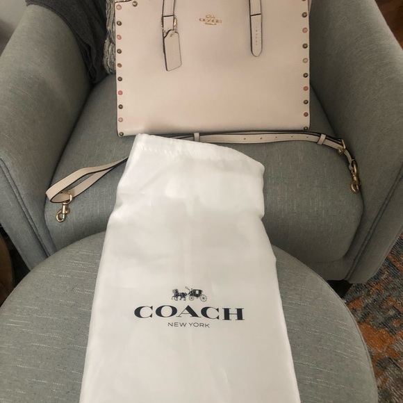 💫💫  Coach Charlie Carryall w/ Rivets - Picture 8 of 8